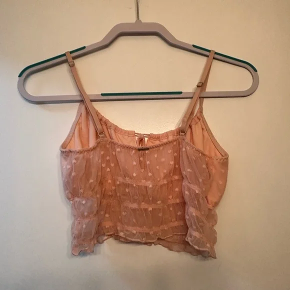 HOLLISTER/GILLYHICKS: Pink Lace Detail Top - Picture 2 of 3